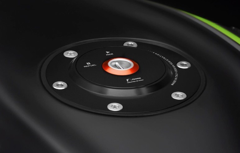 Rizoma Locking Fuel Cap | Black | Kawasaki Models (ZX-10R/RR
